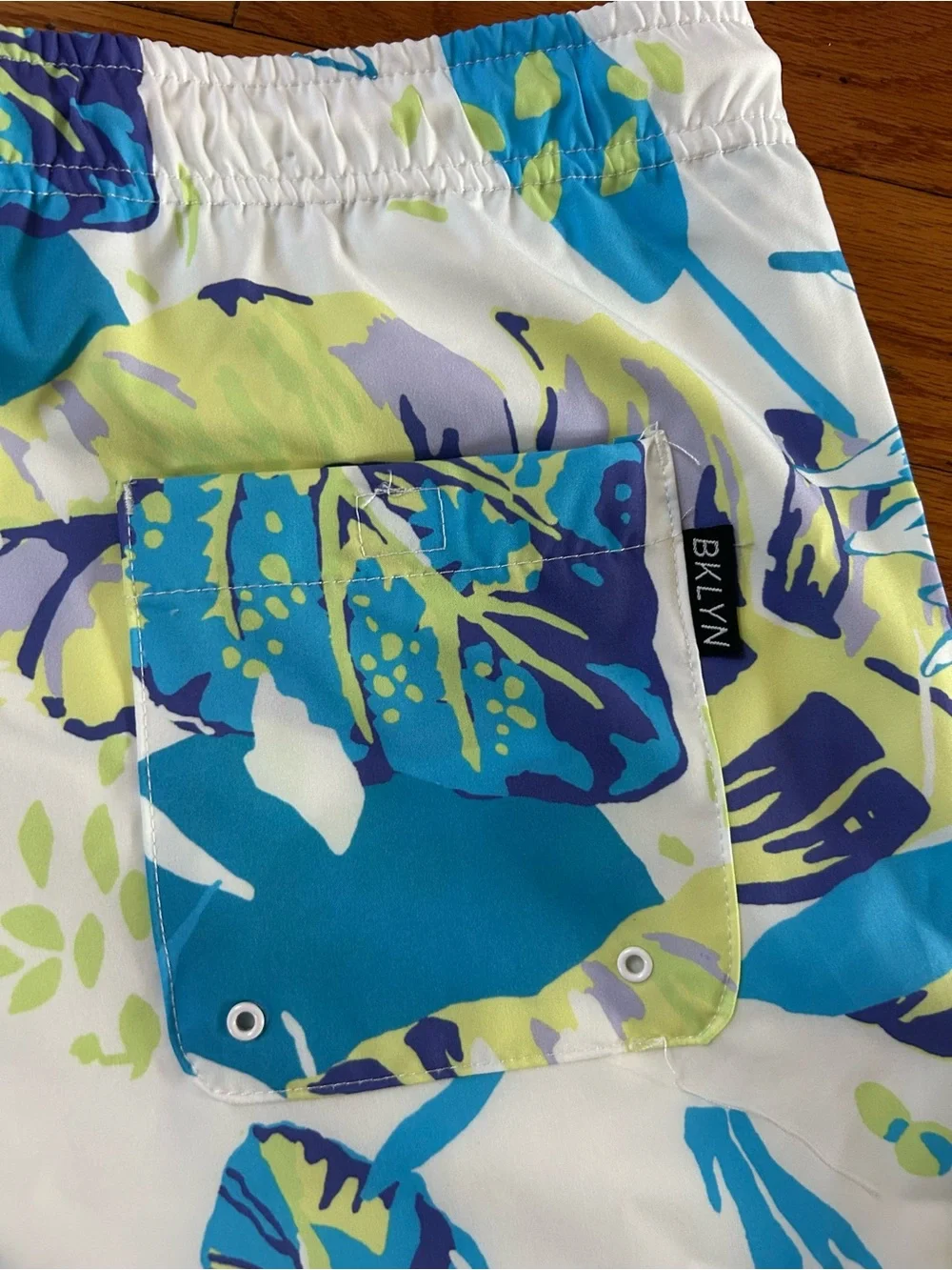 NWT Brooklyn Cloth Men's Swim Trunks size L